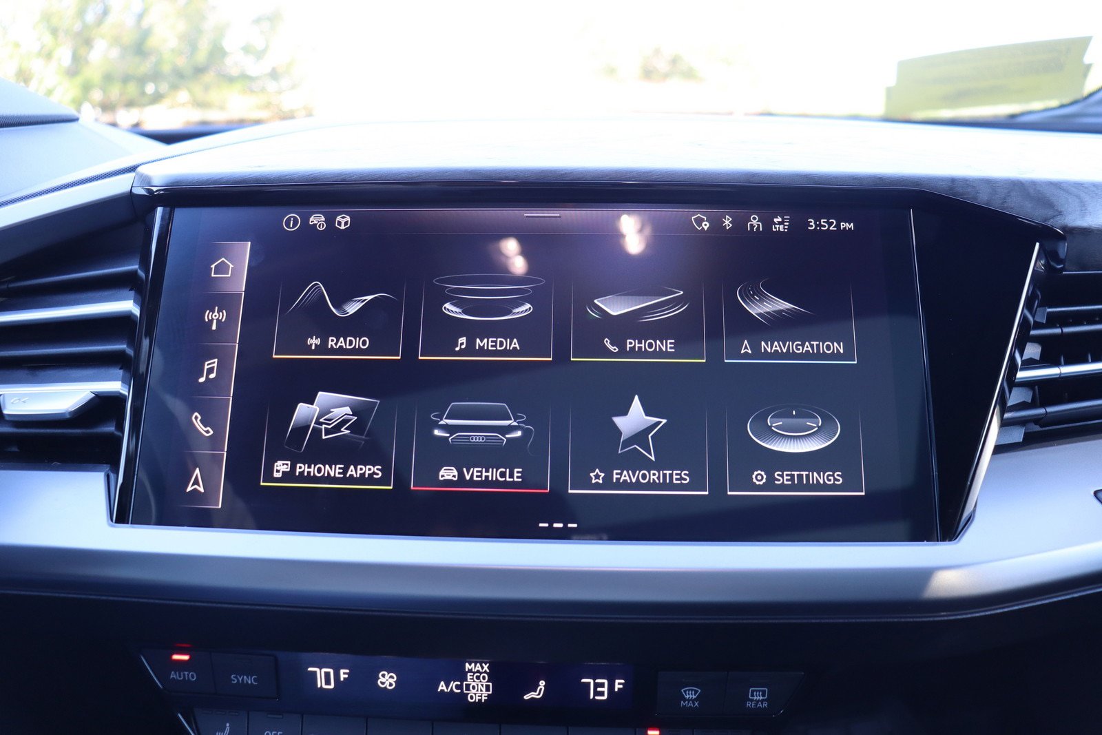 Used 2023 Audi Q4 e-tron Premium Plus w/ Premium Plus AWD/4WD image 27