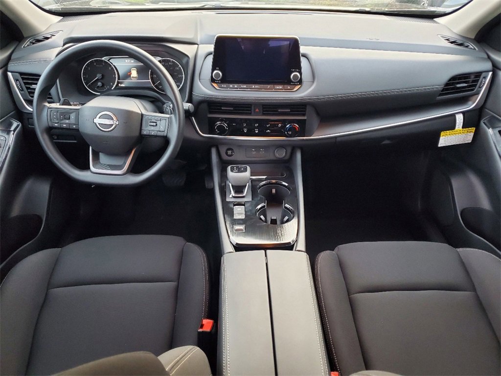 New 2025 Nissan Rogue S image 6
