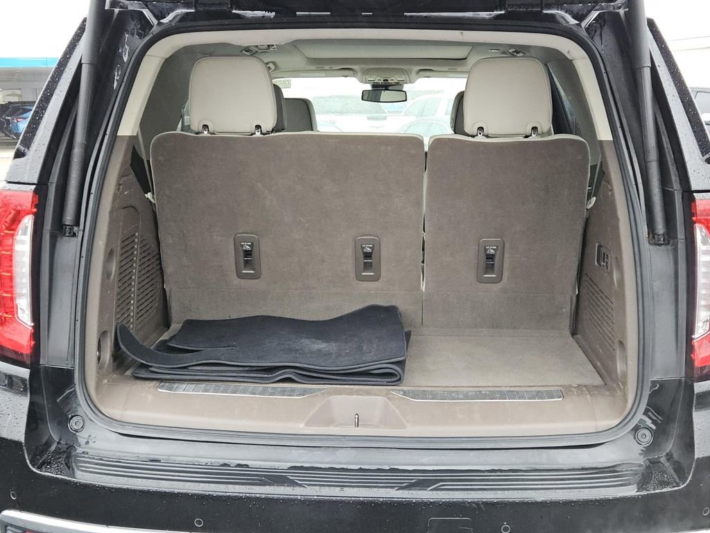 Used 2023 GMC Yukon Denali image 7