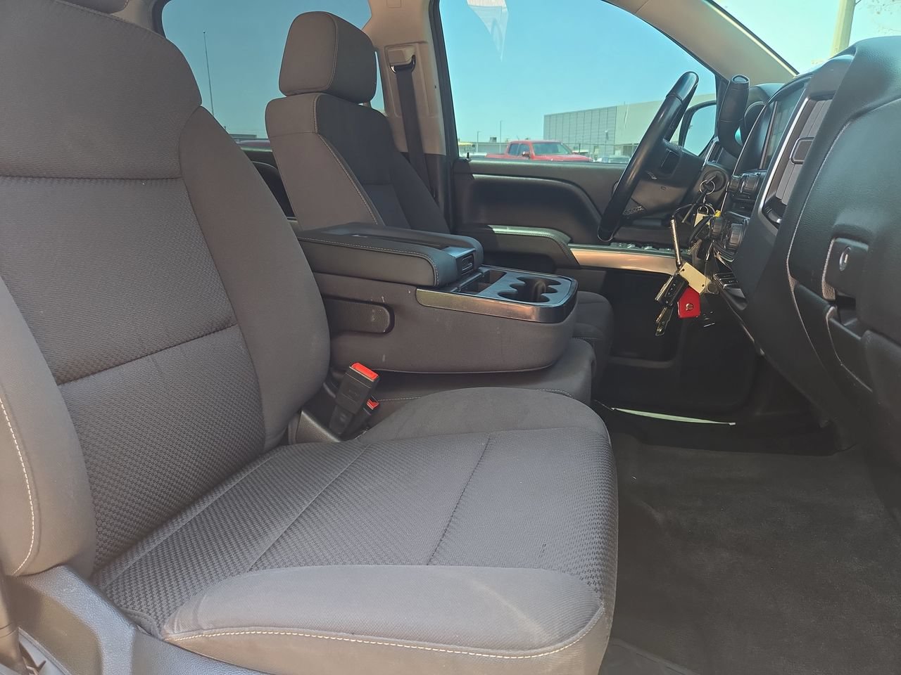 Used 2018 Chevrolet Silverado 1500 LT w/ Trailering Package RWD image 10