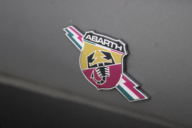 Used 2013 FIAT 500 Abarth w/ Comfort/Convenience Group FWD image 10