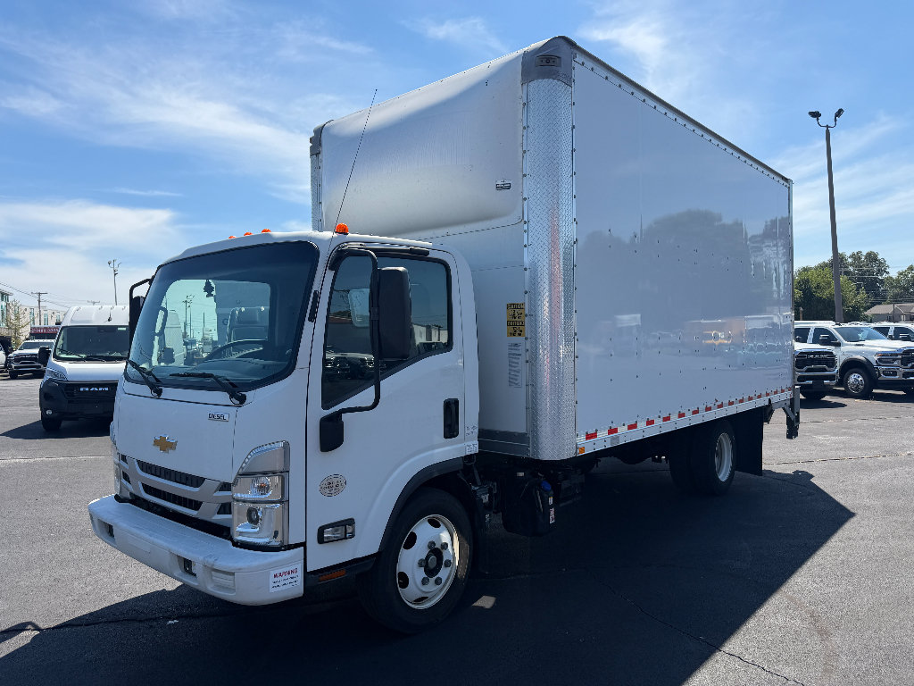 Used 2023 Chevrolet Low Cab Forward 5500XD RWD image 4