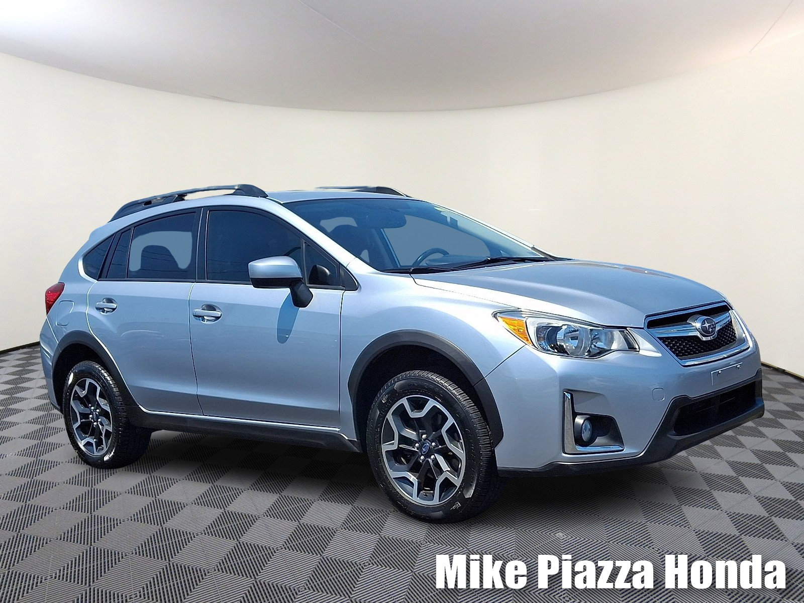 Used 2016 Subaru Crosstrek 2.0i Premium AWD/4WD image 1