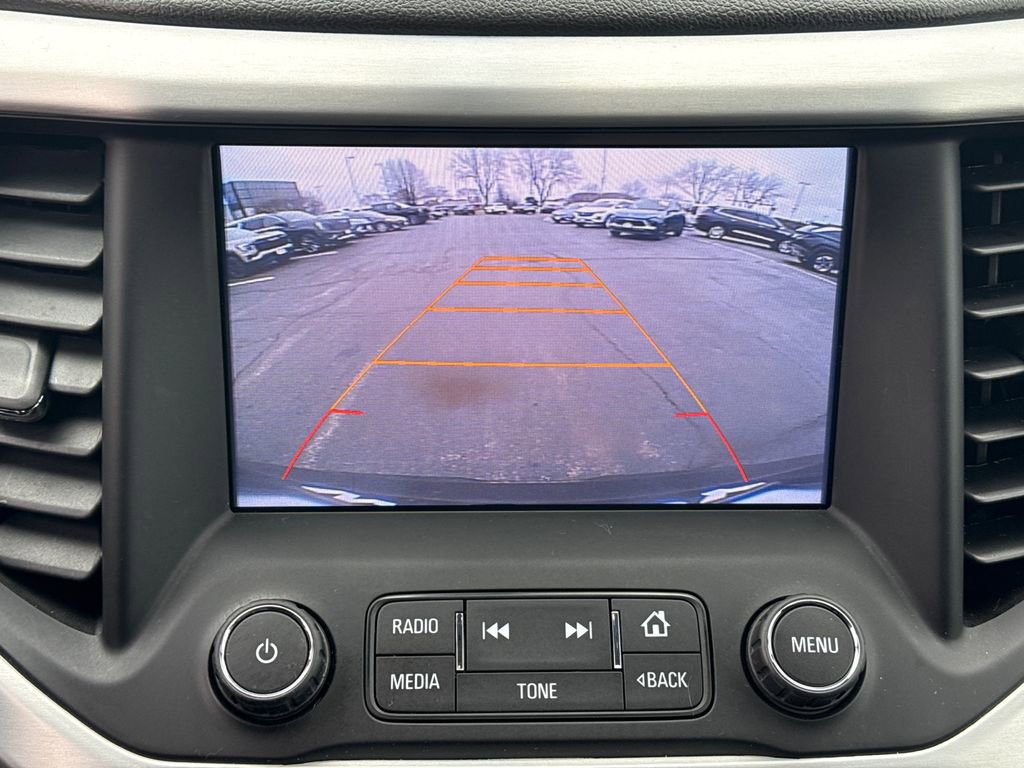 Used 2017 GMC Acadia SLT image 25