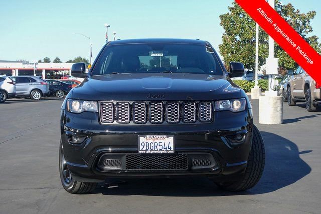 Used 2022 Jeep Grand Cherokee Laredo X image 5