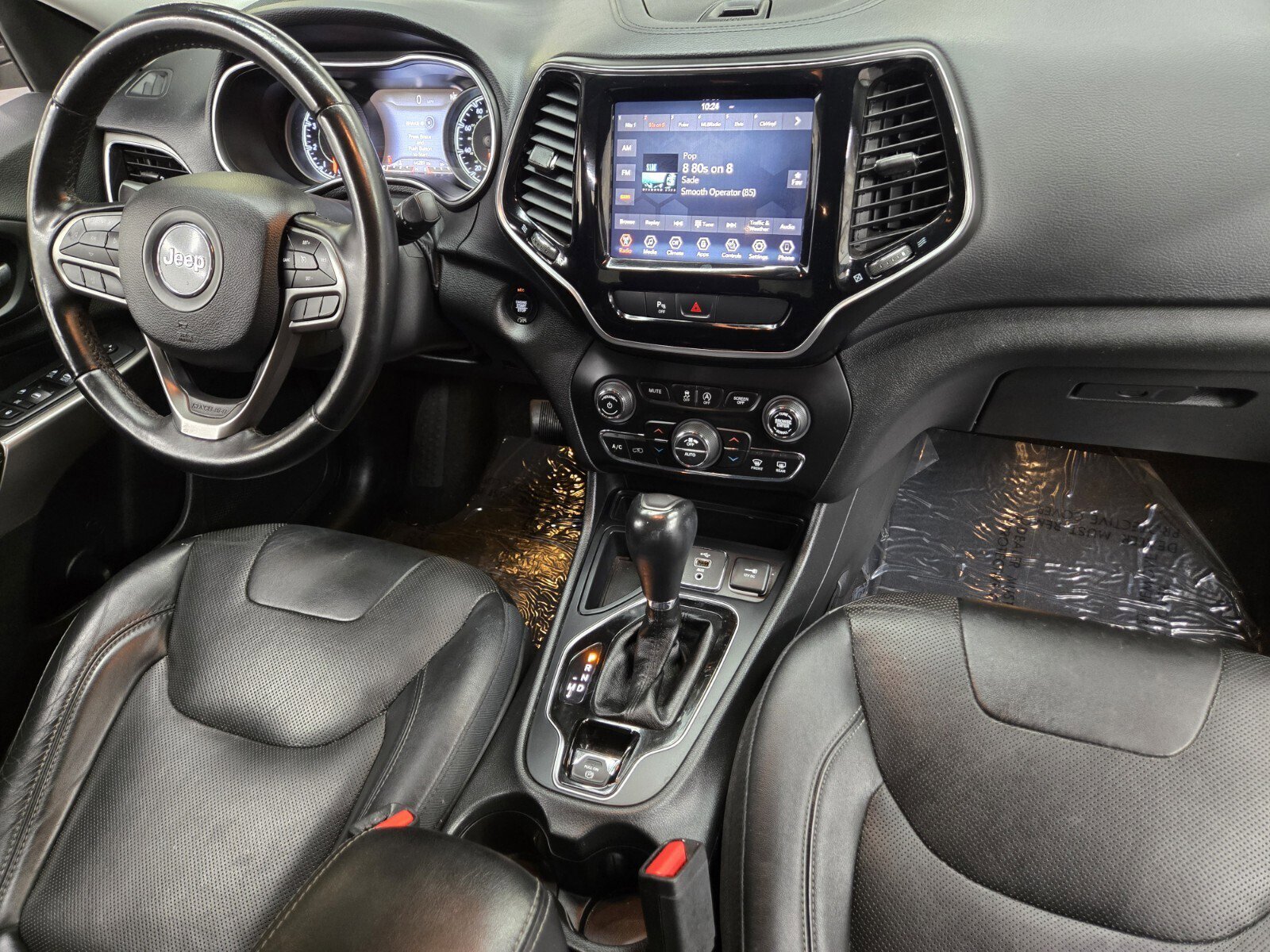 Used 2019 Jeep Cherokee Limited FWD image 13