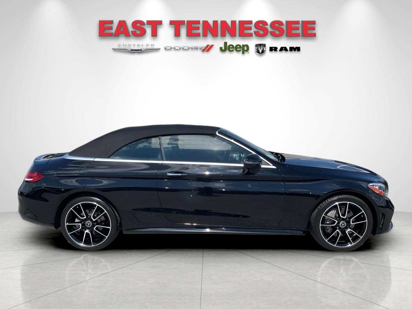 Used 2020 Mercedes-Benz C 300 4MATIC Cabriolet image 2