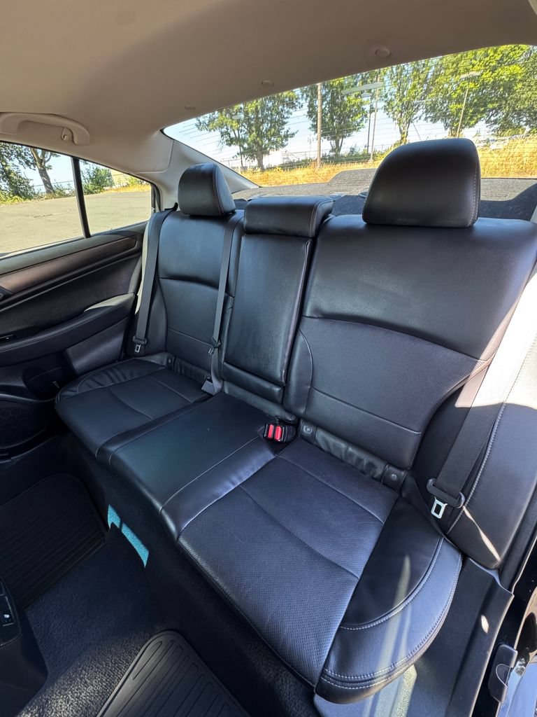 Used 2017 Subaru Legacy 2.5i Limited AWD/4WD image 21