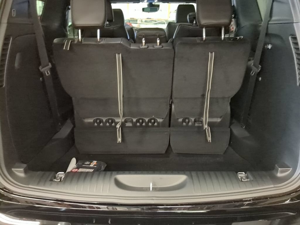 New 2026 Chrysler Pacifica Select FWD image 25