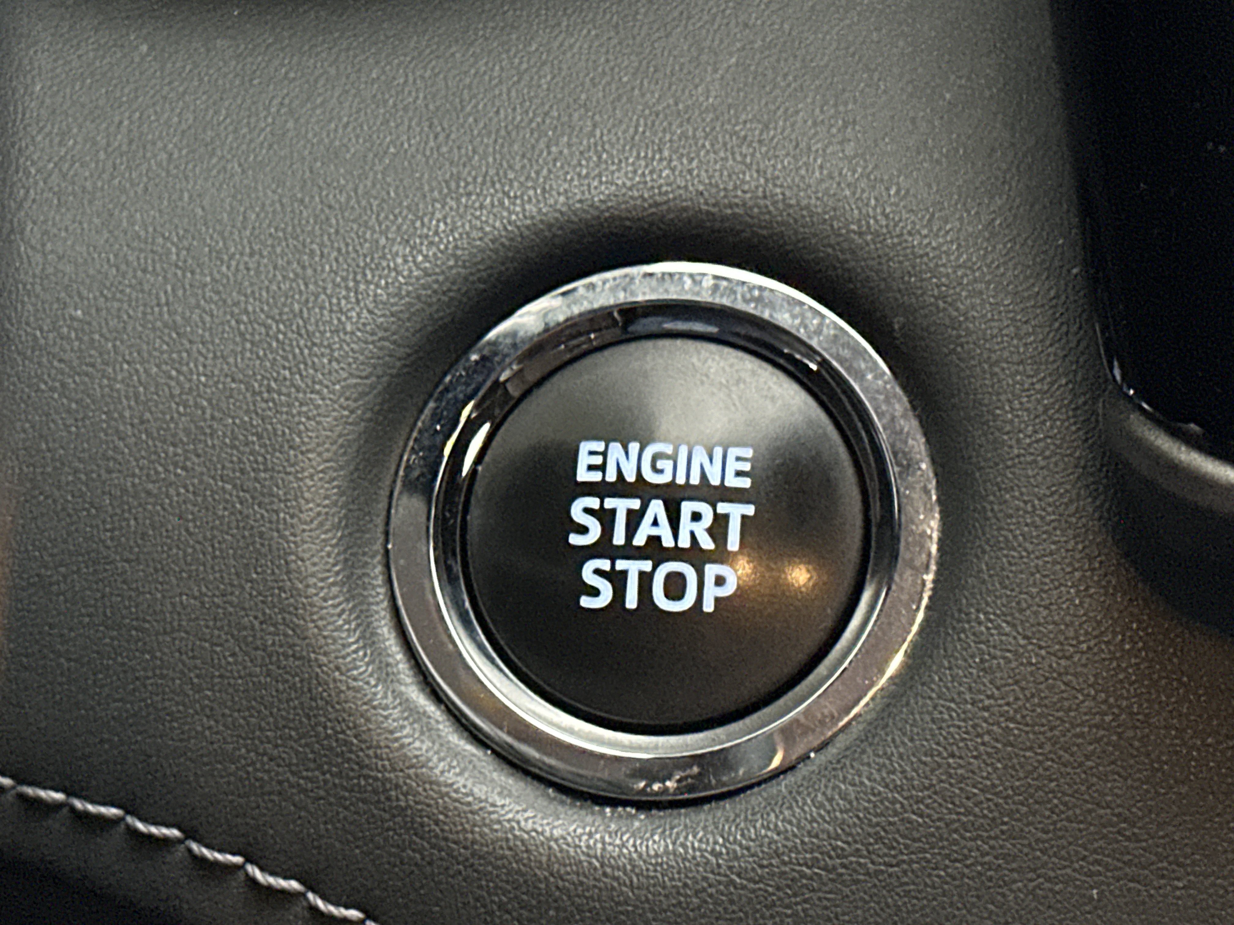 Used 2023 Toyota Highlander LE FWD image 30
