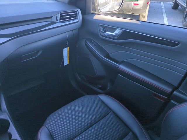 New 2026 Ford Escape ST-Line w/ Cold Weather Package image 17