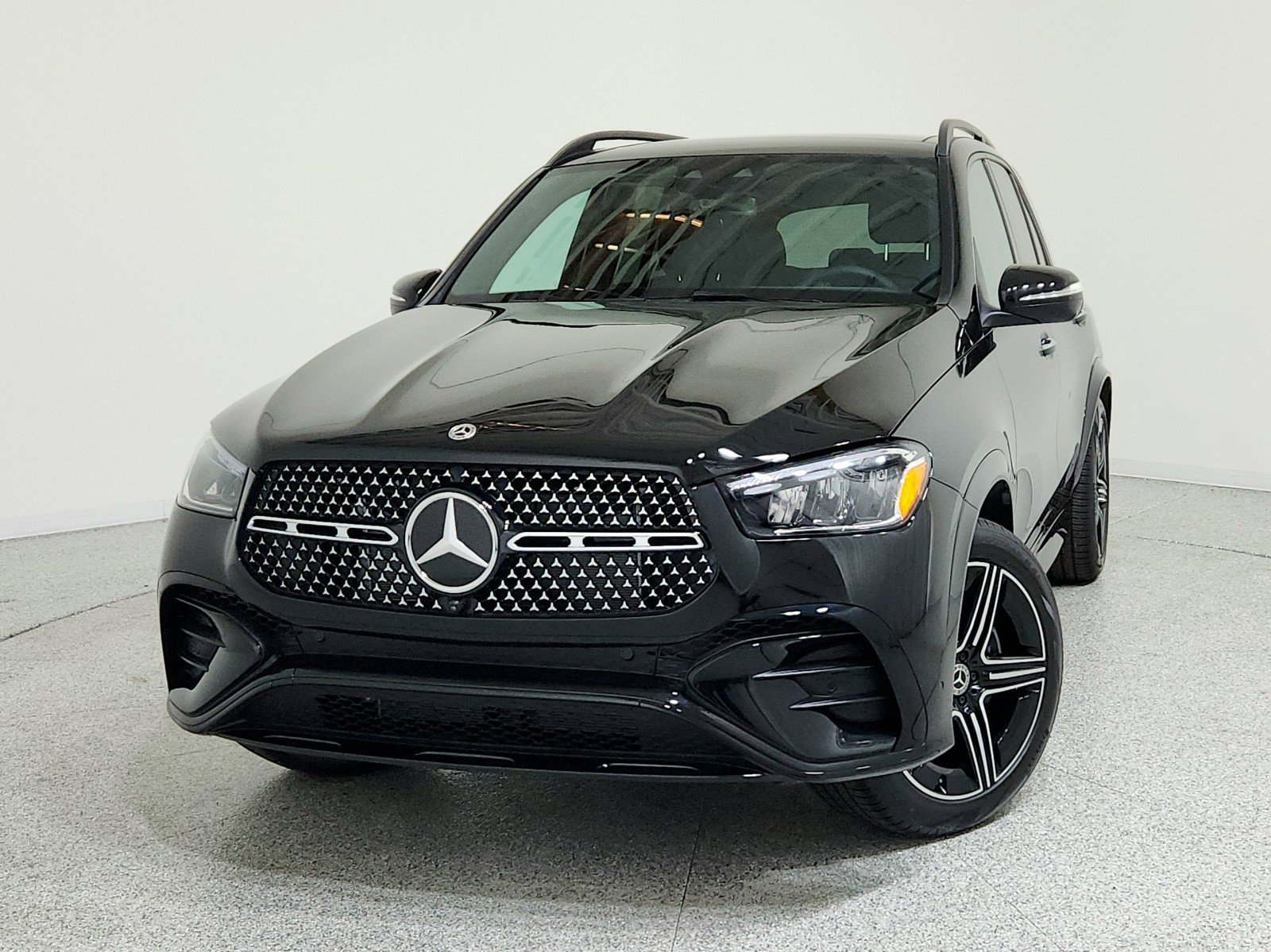 New 2025 Mercedes-Benz GLE 580 4MATIC image 2