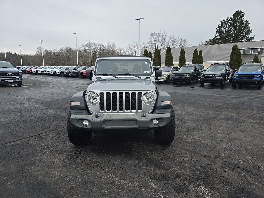 Used 2020 Jeep Gladiator Sport w/ Quick Order Package 24S image 3