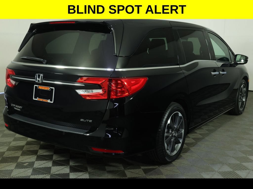 Used 2024 Honda Odyssey Elite image 11