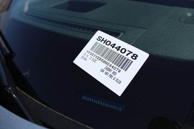 New 2025 Volkswagen ID. Buzz Pro S Plus image 31