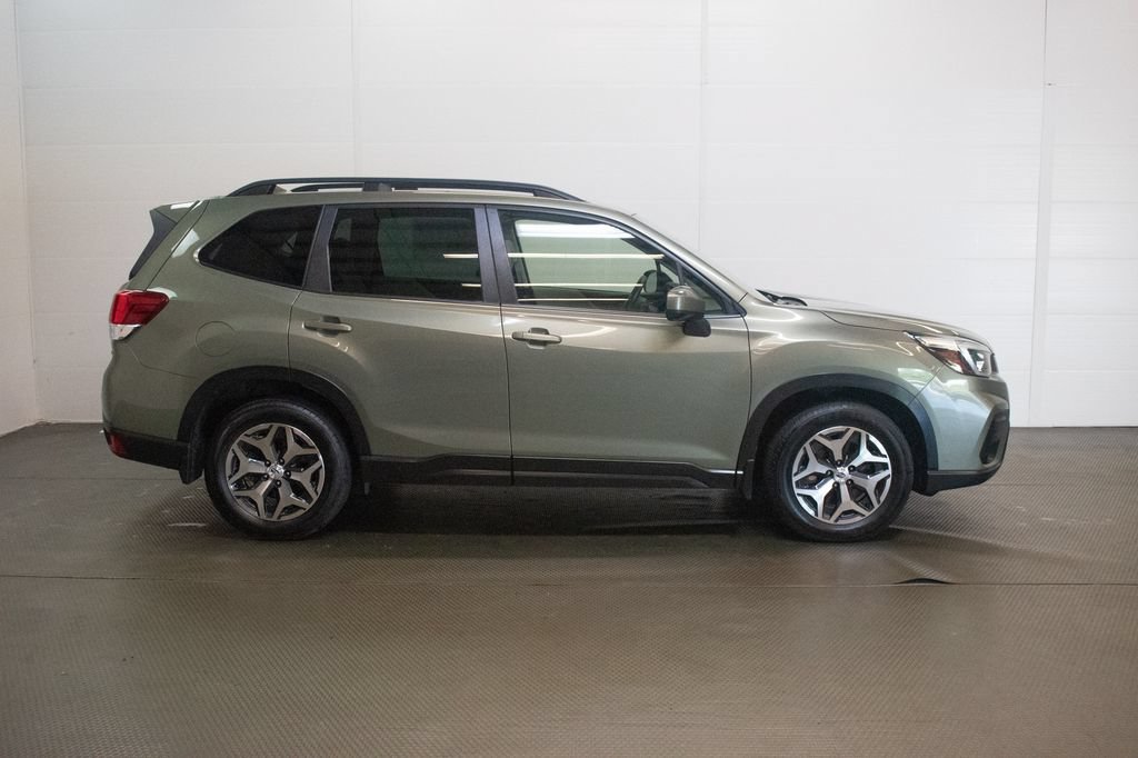 Used 2021 Subaru Forester Premium AWD/4WD image 3