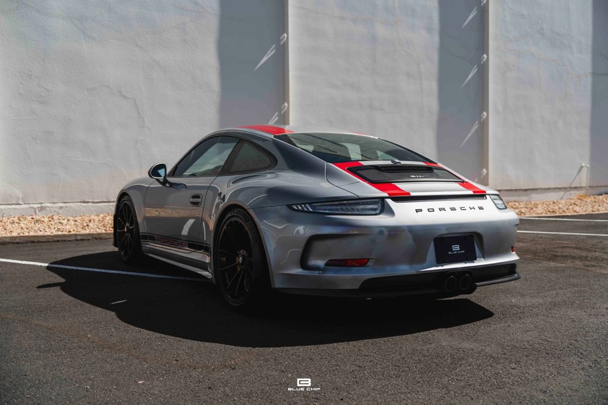 Used 2016 Porsche 911 R RWD image 23