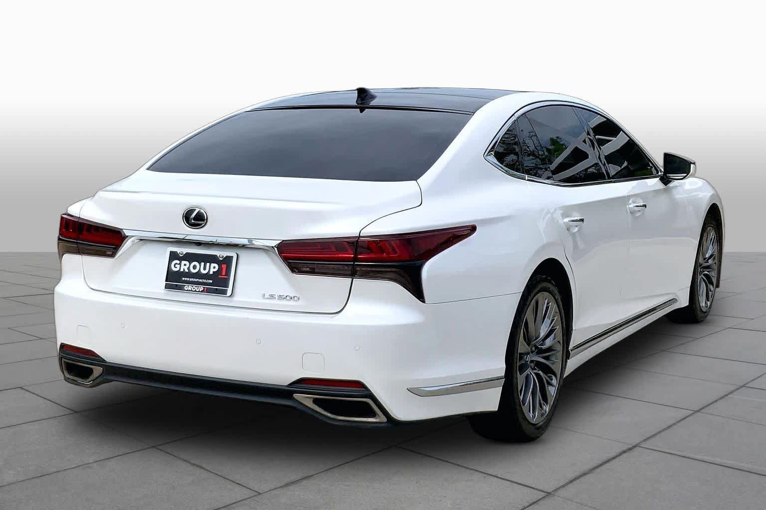 Used 2022 Lexus LS 500 w/ Interior Upgrade Package RWD image 12