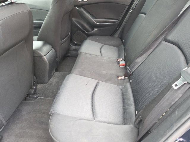 Used 2015 MAZDA MAZDA3 i SV FWD image 45