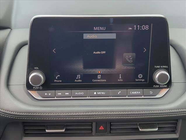 Used 2024 Nissan Rogue SV image 13