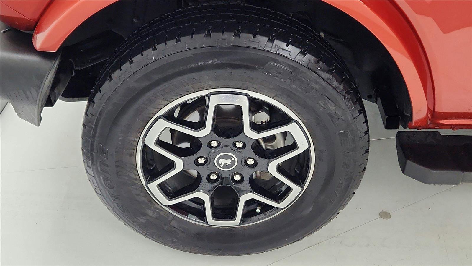 Used 2023 Ford Bronco Outer Banks image 17