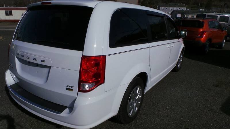 Used 2018 Dodge Grand Caravan GT FWD image 5