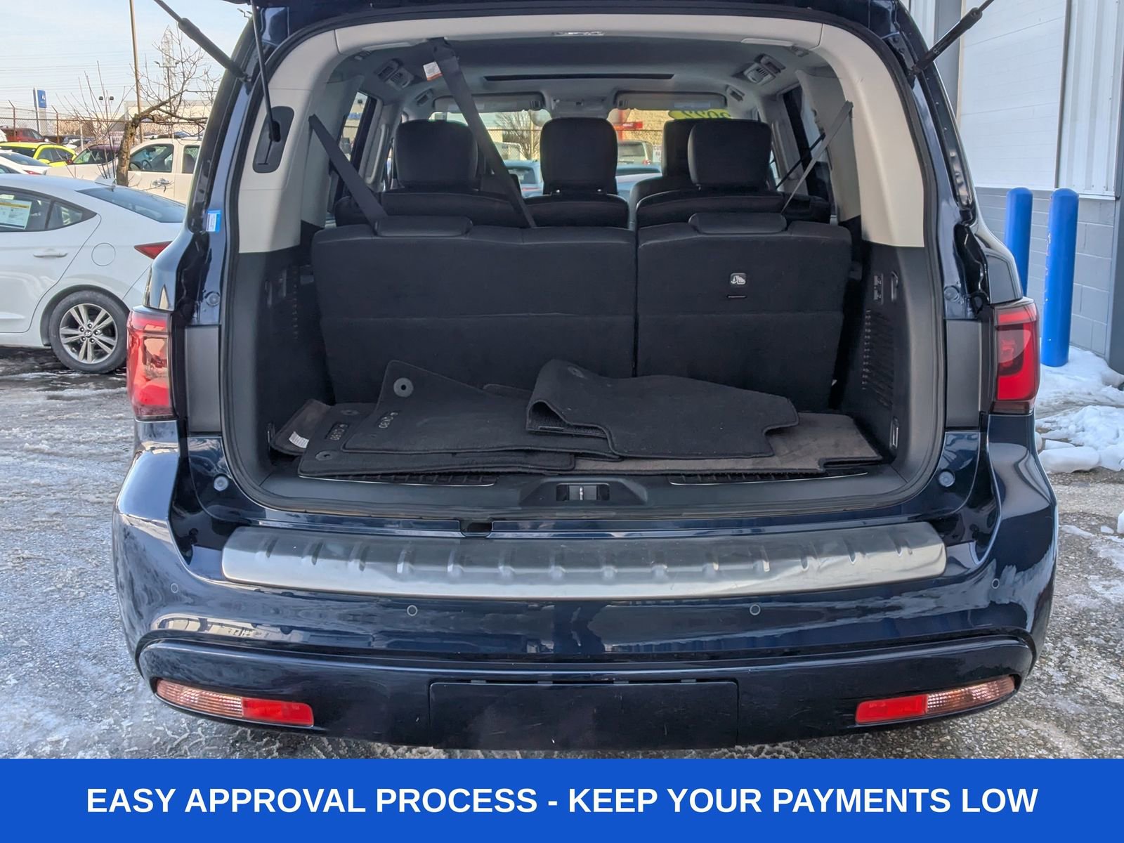 Used 2022 INFINITI QX80 Premium Select w/ Cargo Package image 3