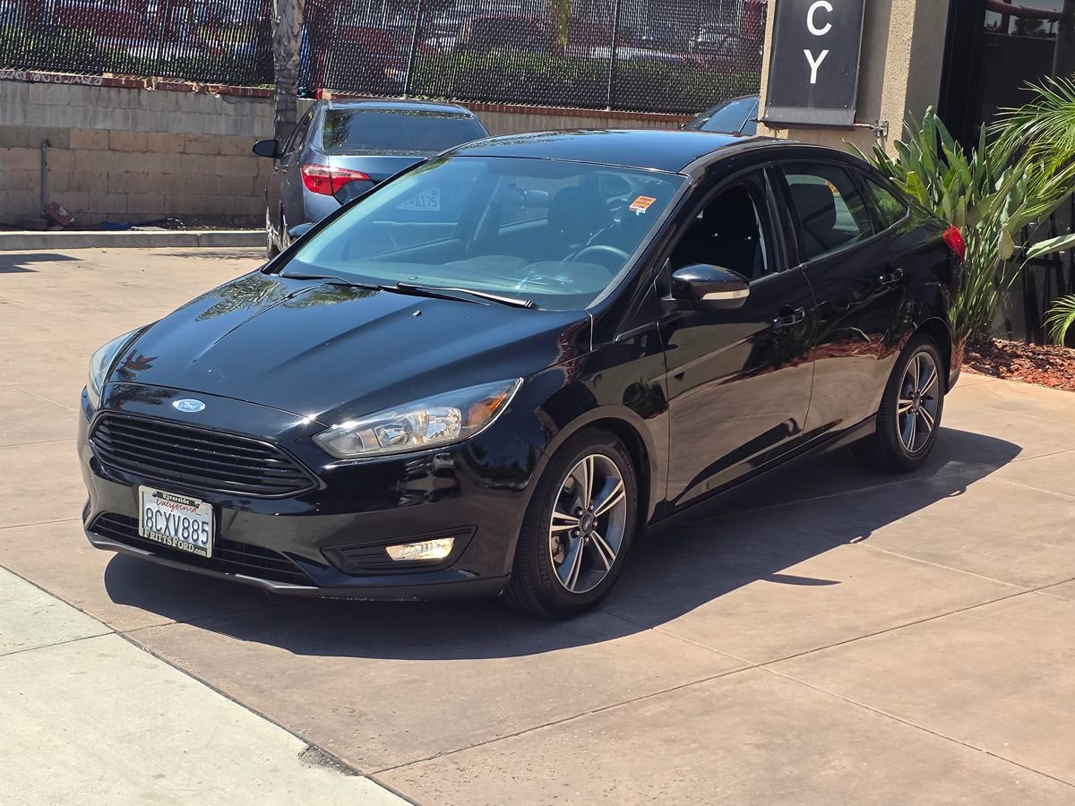 Used 2016 Ford Focus SE FWD image 6