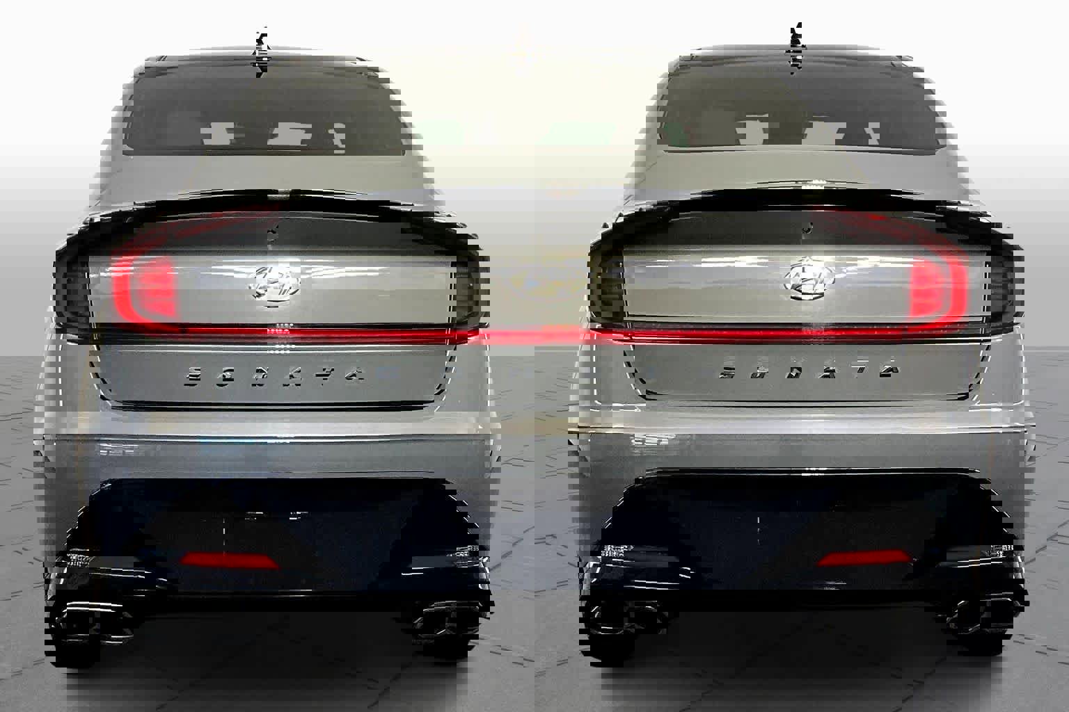 Used 2021 Hyundai Sonata N Line image 4