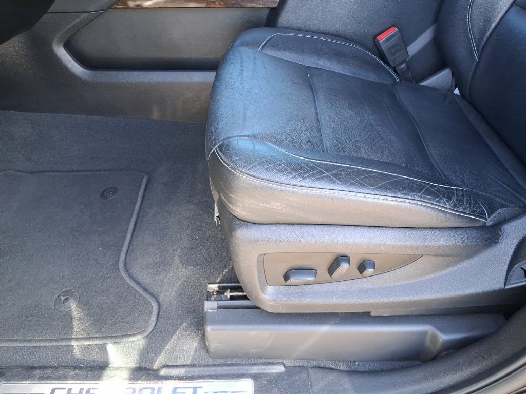 Used 2019 Chevrolet Tahoe LT w/ LT Signature Package AWD/4WD image 29