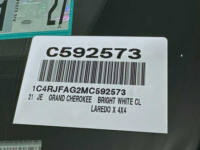 Used 2021 Jeep Grand Cherokee Laredo X image 26