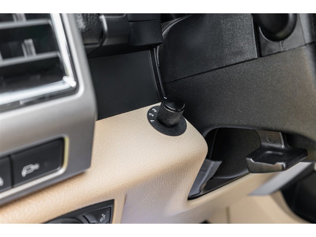 Used 2018 Ford F250 Lariat w/ Lariat Value Package AWD/4WD image 14