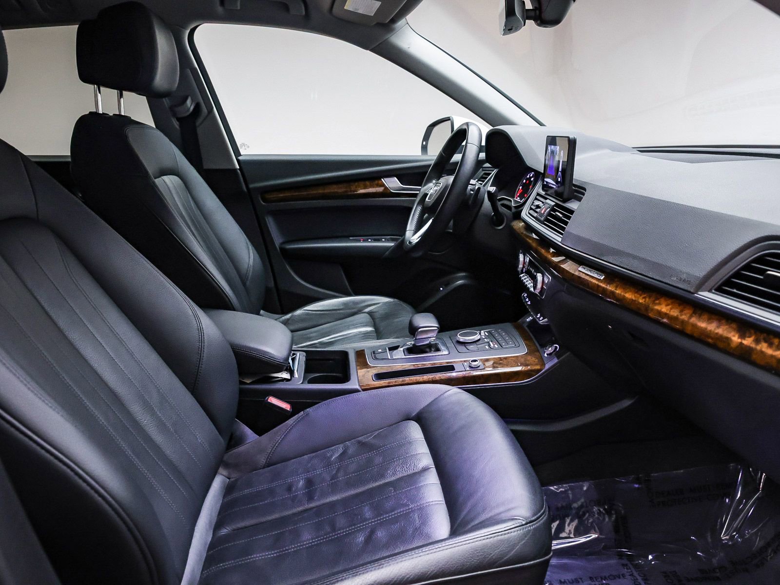 Used 2018 Audi Q5 2.0T Premium w/ Convenience Package AWD/4WD image 17