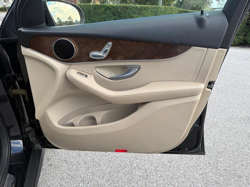 Used 2016 Mercedes-Benz GLC 300 GLC300 4MATIC image 19