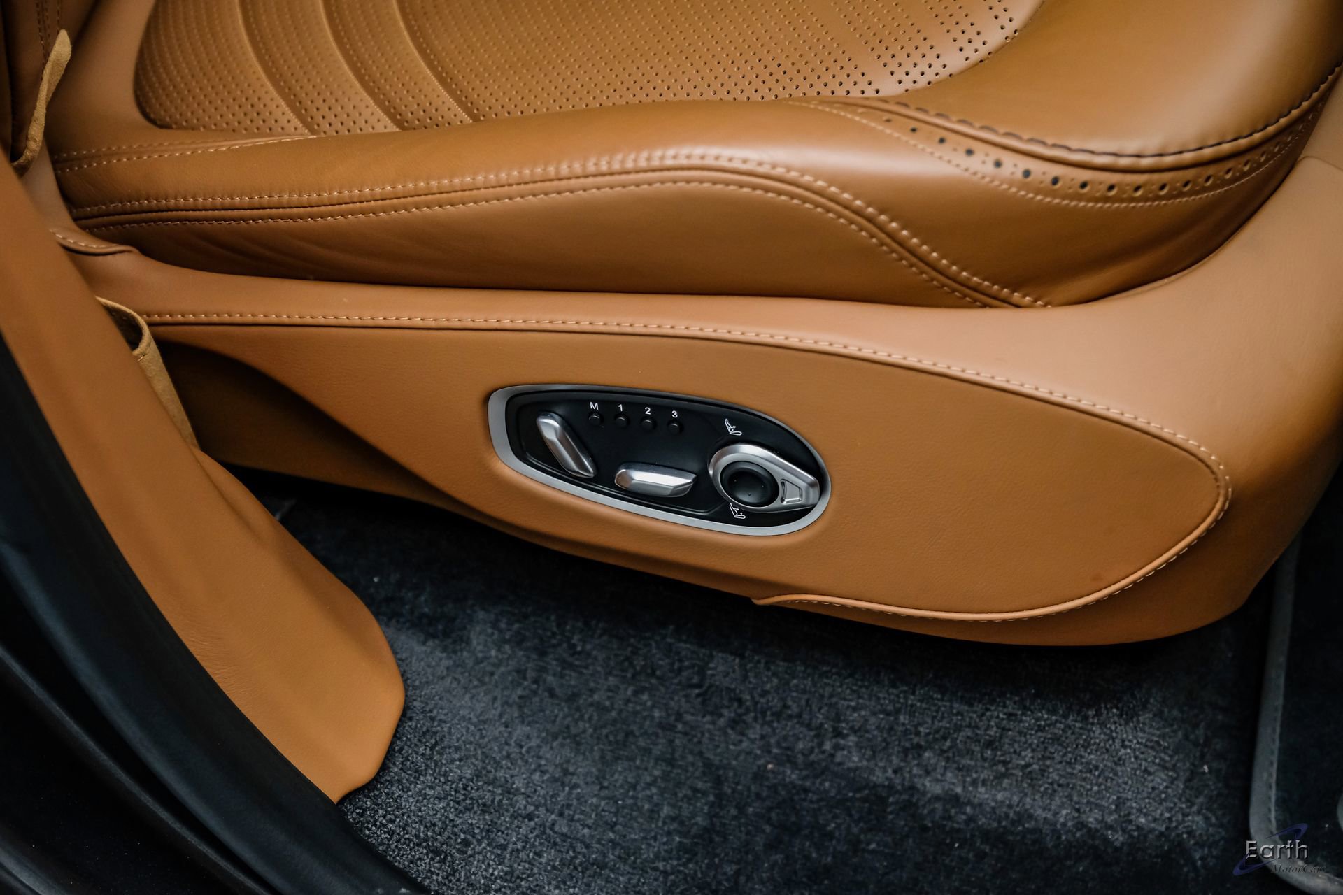 Used 2023 Aston Martin DBX 707 image 54