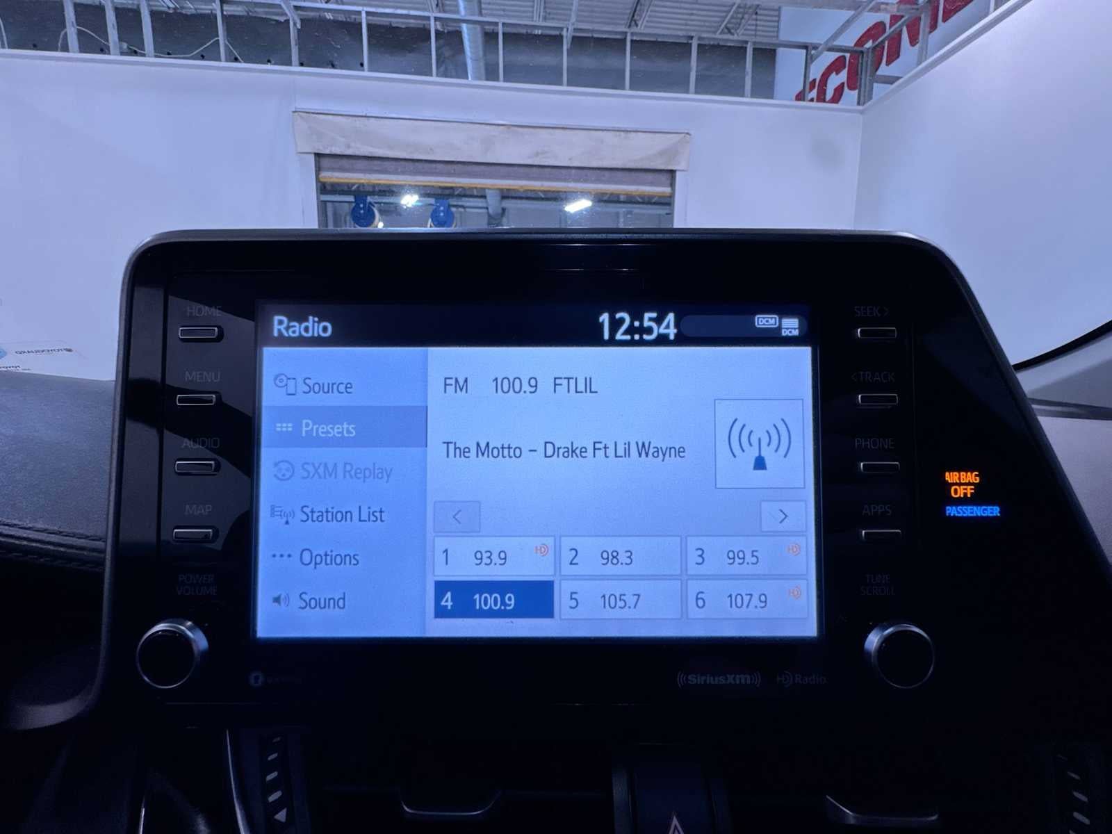 Used 2021 Toyota C-HR Limited FWD image 26