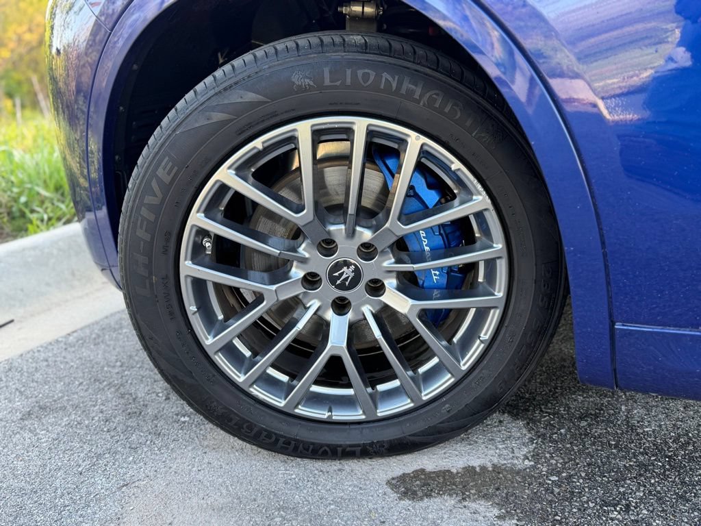 Used 2023 Maserati Grecale GT AWD/4WD image 7