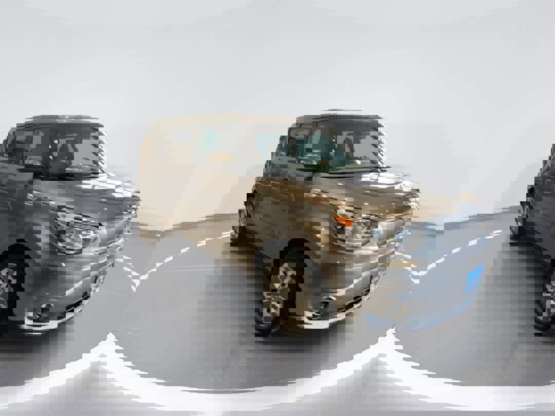 Used 2017 Kia Soul EV + w/ Paint Protection Film Package image 2