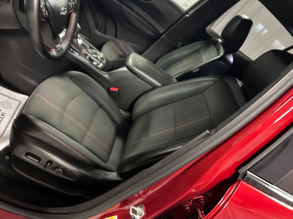 Used 2024 Chevrolet Equinox RS FWD image 12