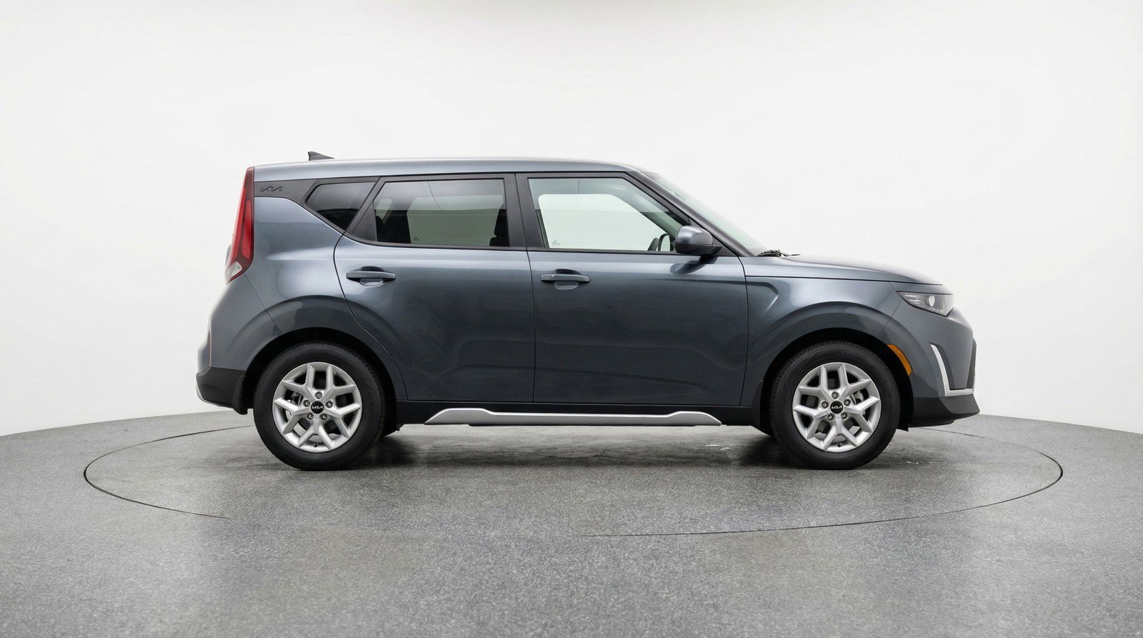 Used 2025 Kia Soul LX w/ LX Technology Package image 11