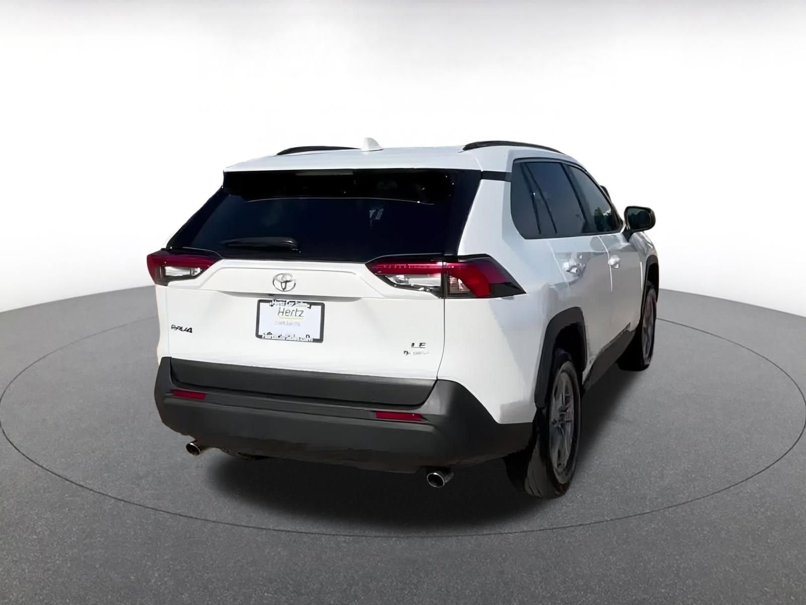 Used 2025 Toyota RAV4 LE image 15