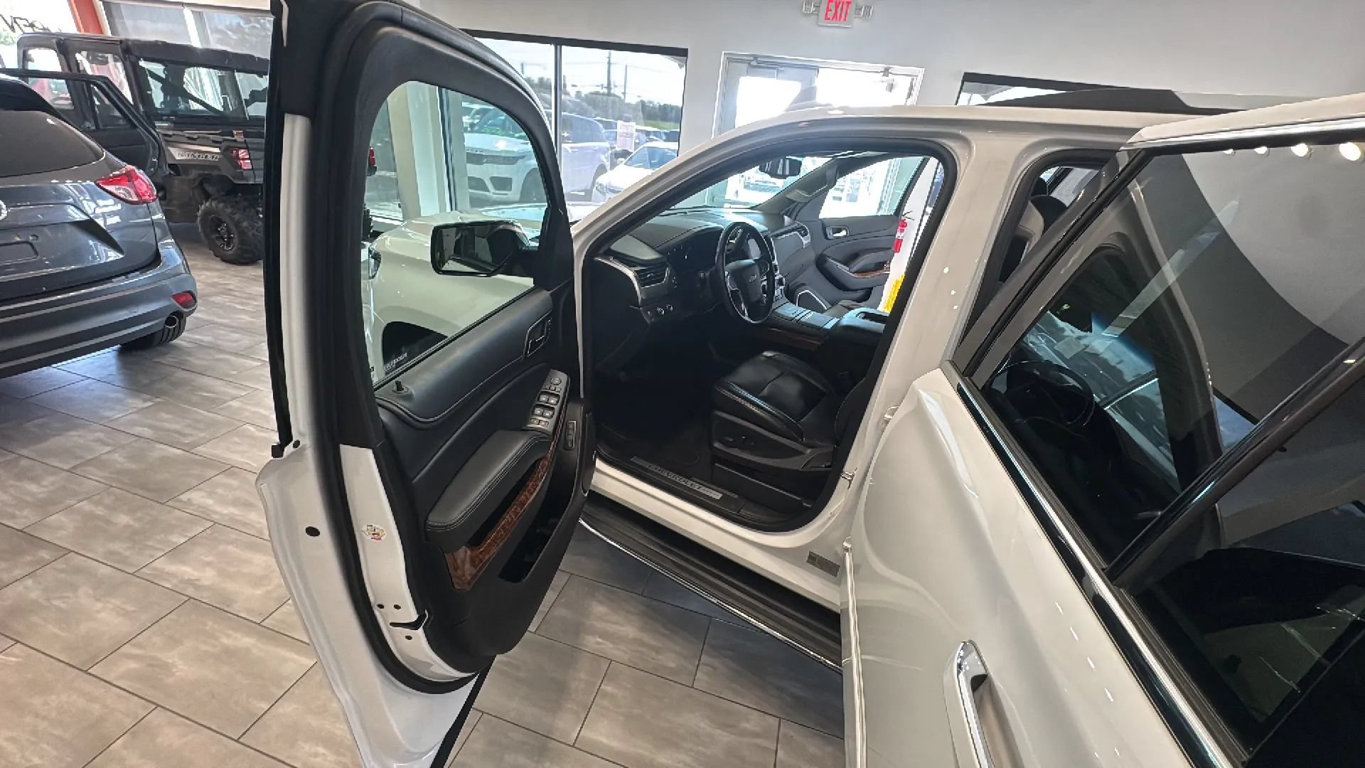 Used 2019 Chevrolet Tahoe Premier AWD/4WD image 27