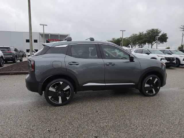 New 2026 Nissan Kicks SR w/ Cold Weather Package FWD image 9