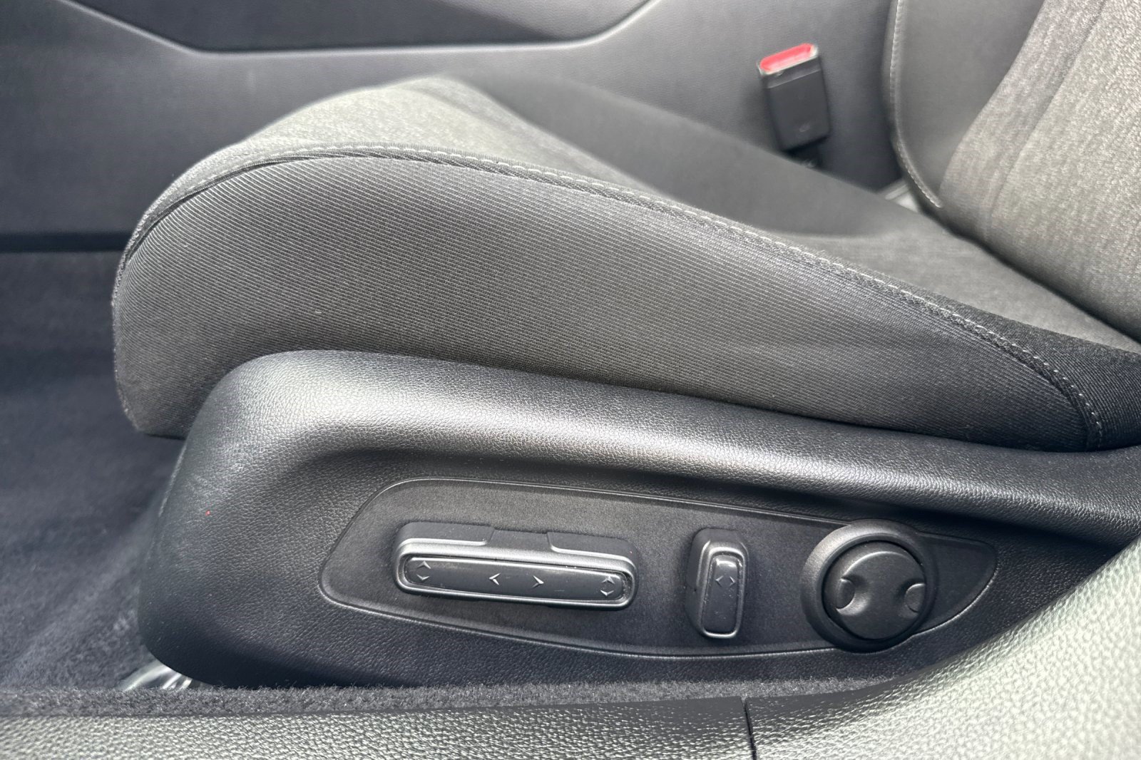 Used 2023 Honda Accord EX image 14