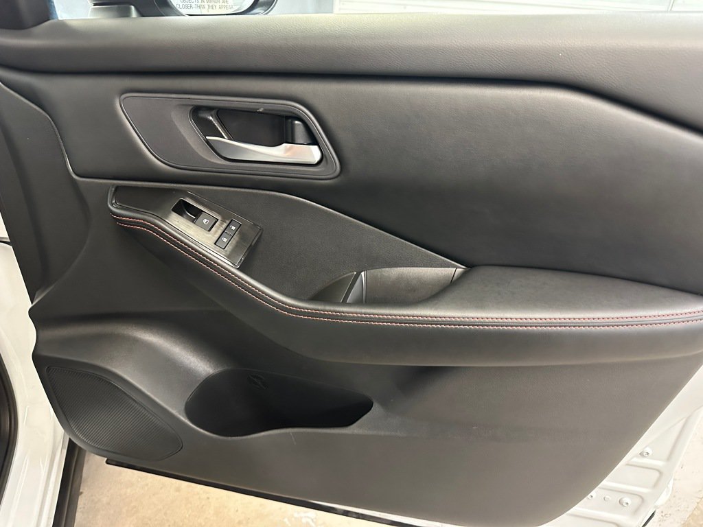 Used 2026 Nissan Rogue SV AWD/4WD image 29