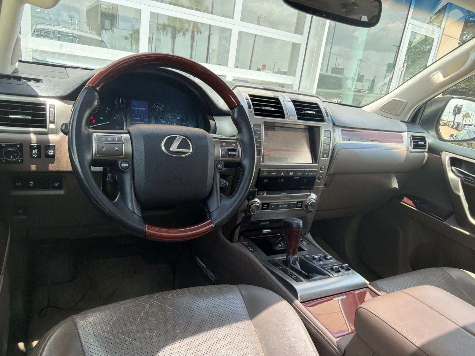 Used 2014 Lexus GX 460 Luxury AWD/4WD image 8