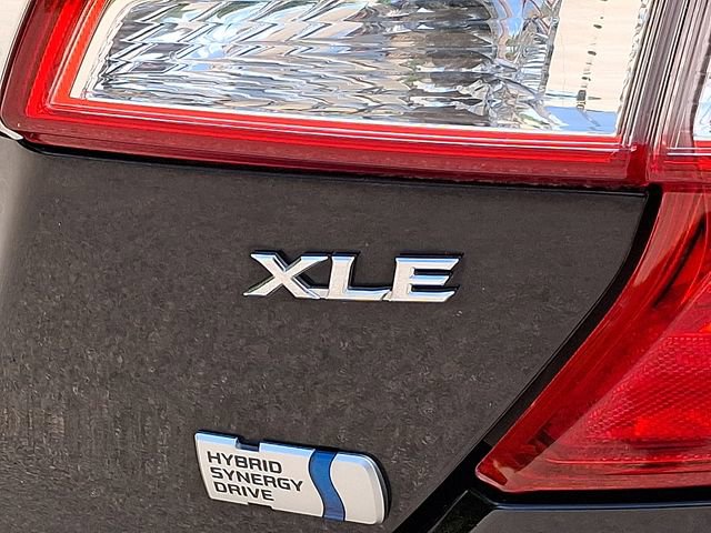 Used 2012 Toyota Camry XLE w/ Leather Pkg FWD image 36