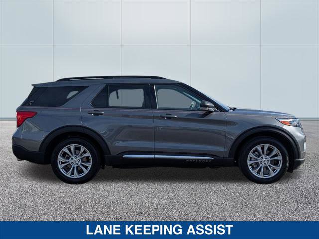 Certified 2023 Ford Explorer XLT w/ Equipment Group 202A image 6