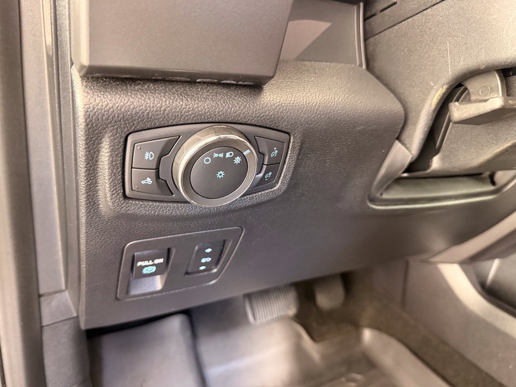 Used 2020 Ford F150 XLT w/ Equipment Group 302A Luxury AWD/4WD image 28
