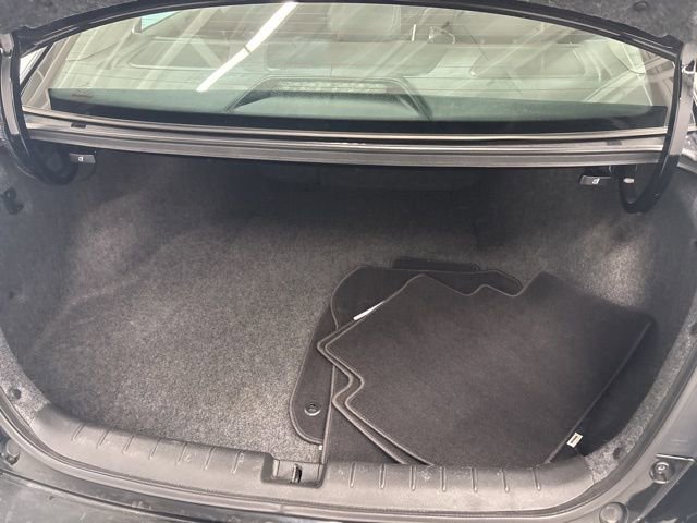 Used 2017 Honda Accord EX-L image 9